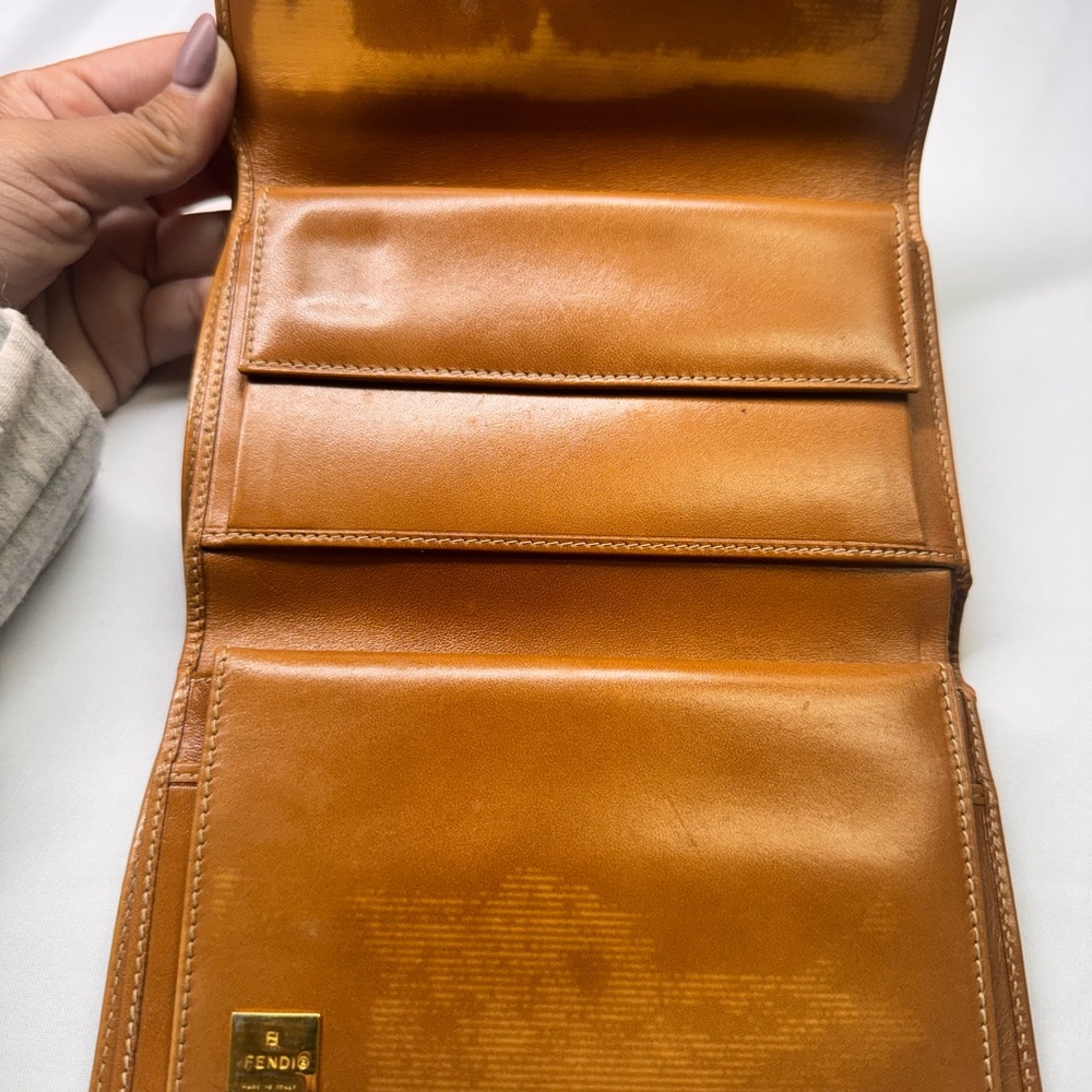 Fendi wallet - Picture 3 of 9